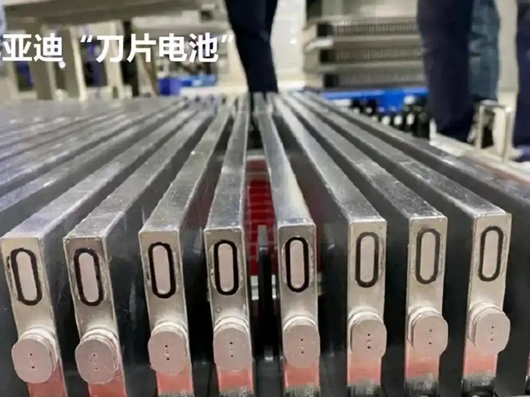 在创新与问题之间：电动车的技术进步_基于步进电机的智能小车设计_步进电机新能源汽车应用