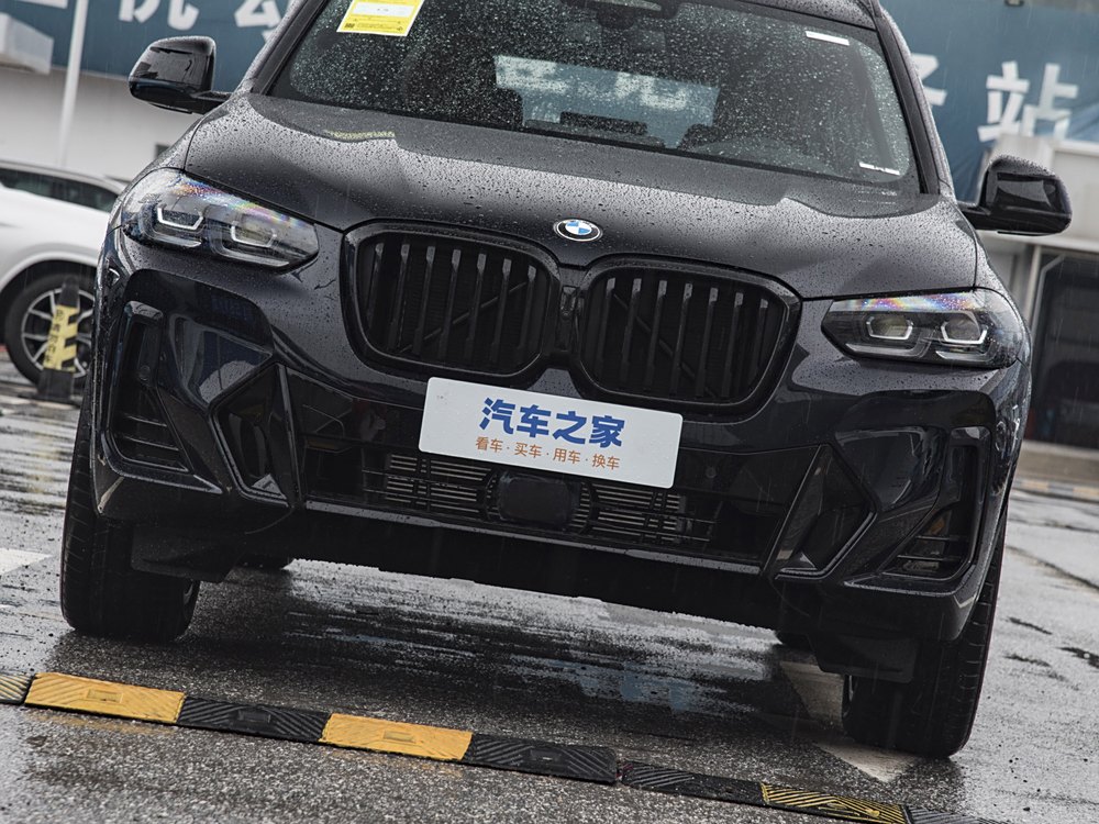 探索全新宝马X3：豪华中型SUV的卓越设计与智能升级