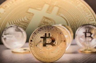 比特币减半事件解析：稀缺性增加与矿工行为变化对市场的深远影响